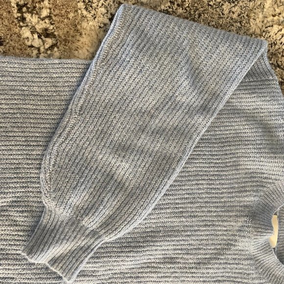 H&M Blue Knit Sweater - Size Small - Picture 5 of 6